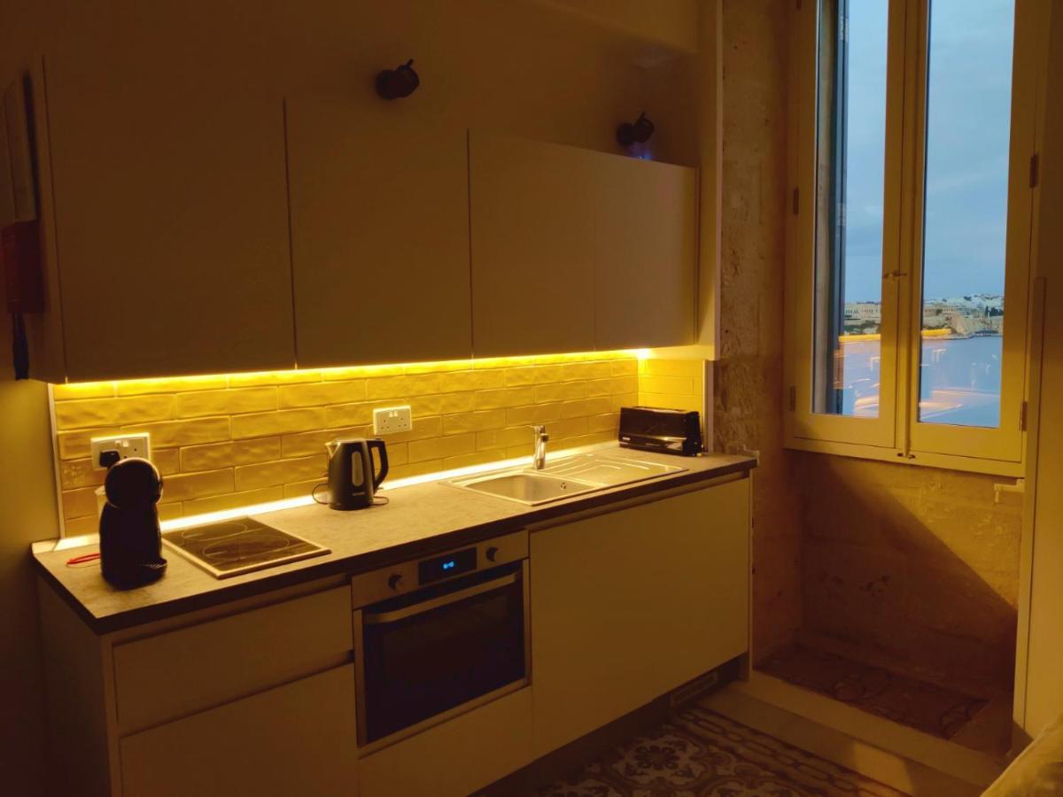Oasis 22 Savynomad Harbour Residences Wow Views La Valette Extérieur photo
